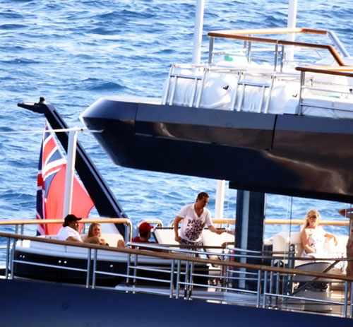 خوشگذرانی شاهزاده سعودی در ساحل بدروم (+عکس)