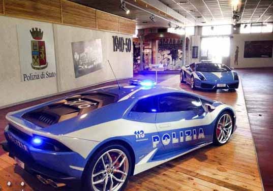 جدیدترین ماشین پلیس ایتالیا /تصاویر