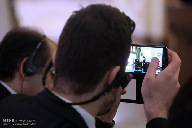 عکاسی دیپلمات قبرسی از ظریف/ عکس