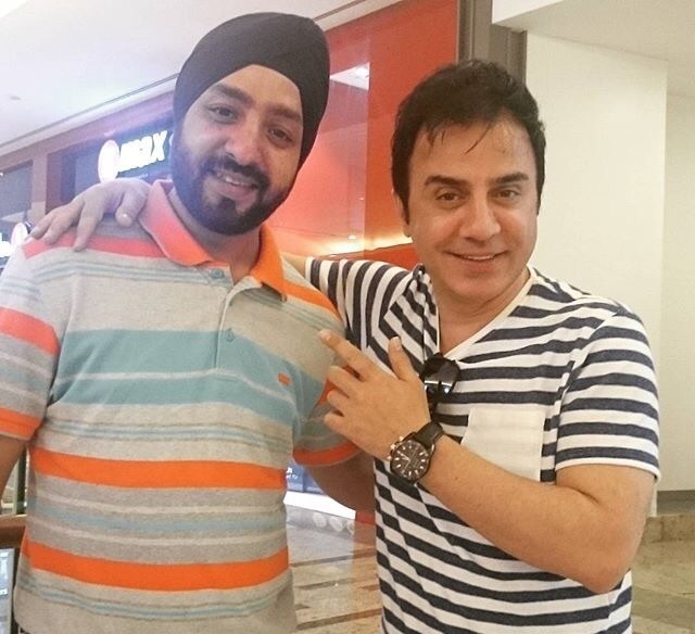 عکسی جالب از عمو پورنگ و دوست هندی‌اش !