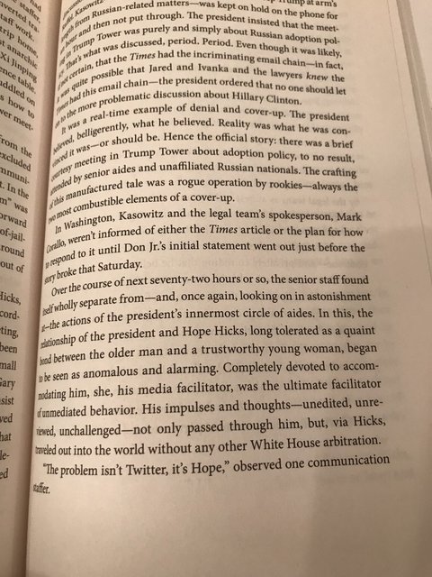 نویسنده کتاب افشاگر 