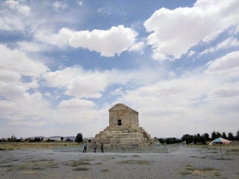 محوطه تاریخی پاسارگاد - استان فارس