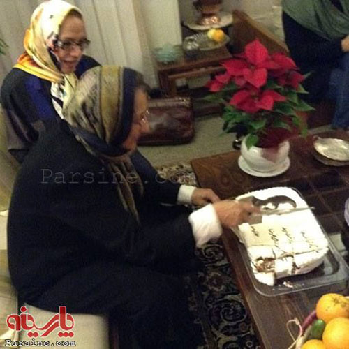 عکس: کیک تولد ۸۲ سالگی دکتر شریعتی