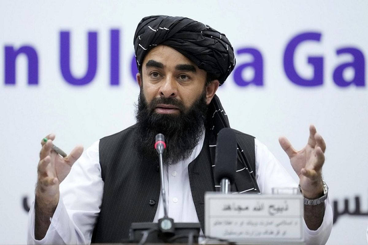 واکنش طالبان به انتقادها از شلاق زدن زنان در ملا عام