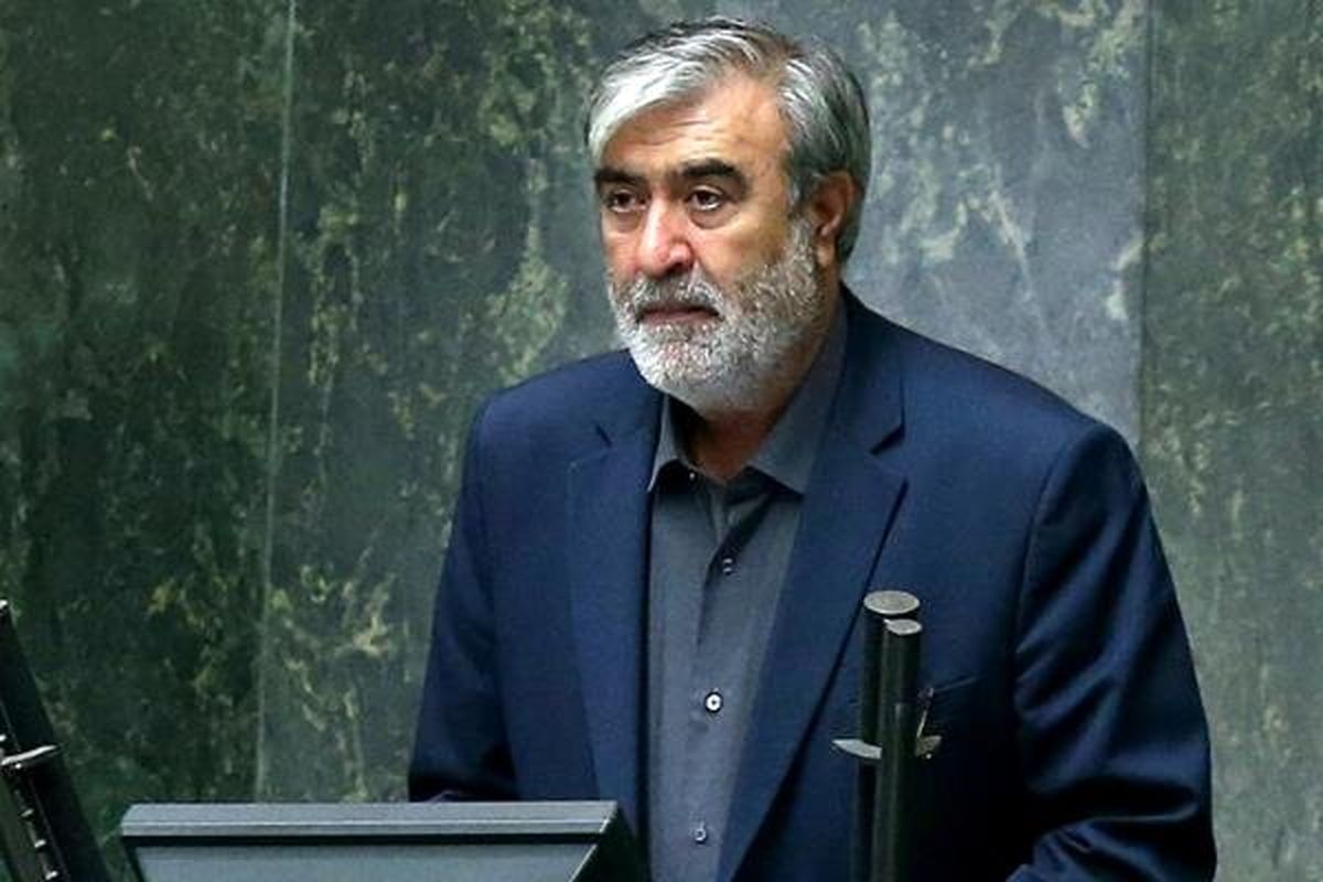 عزیزی: ایران به اقدام اروپا علیه سپاه واکنش پشیمان کنندهای میدهد