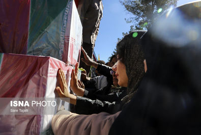  تشییع پیکر شهدای انفجار تروریستی