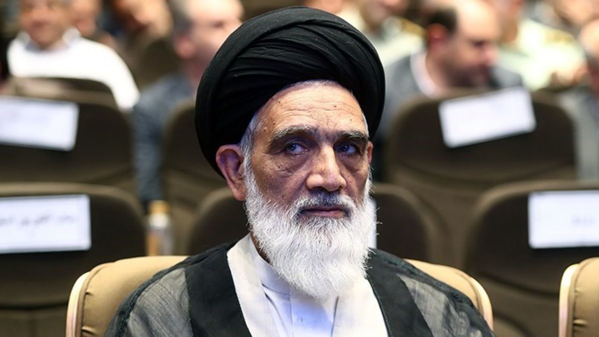 به ظاهر برای زنان آزادی طلب میکنند