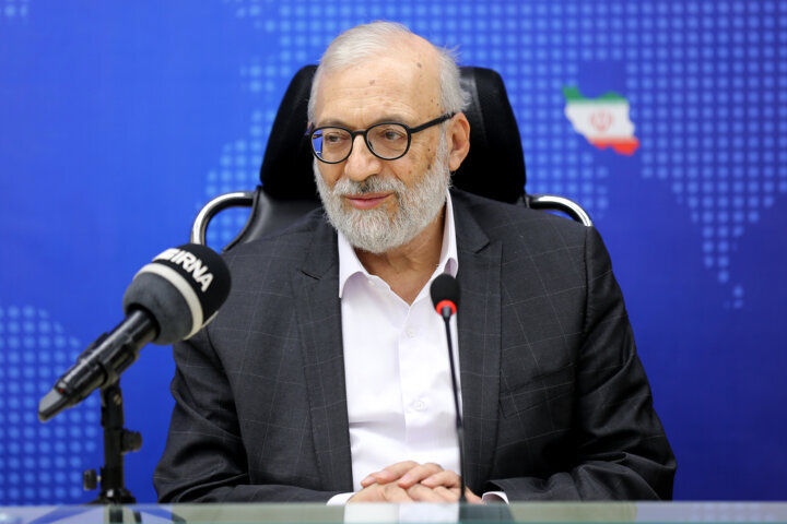  آمریکایی‌ها نفتمان را دست دوم می‌خرند | دوستی خود با خاتمی و موسوی را تمام کردم | چرا ایران از عراق غرامت ‌نمی‌گیرد؟ | نمره لاریجانی به دولت رئیسی؟